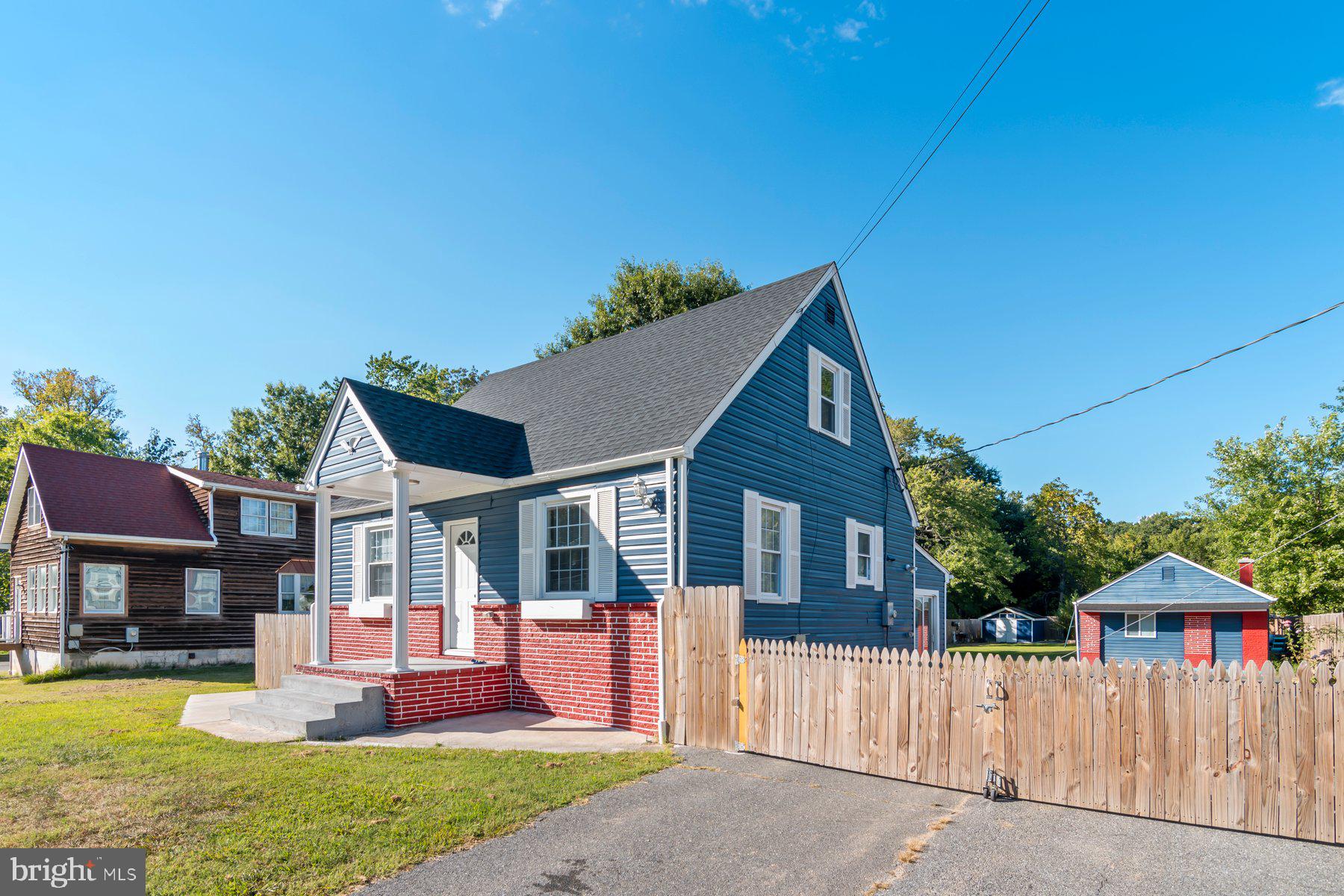 ROCKAWAY BEACH - Residential