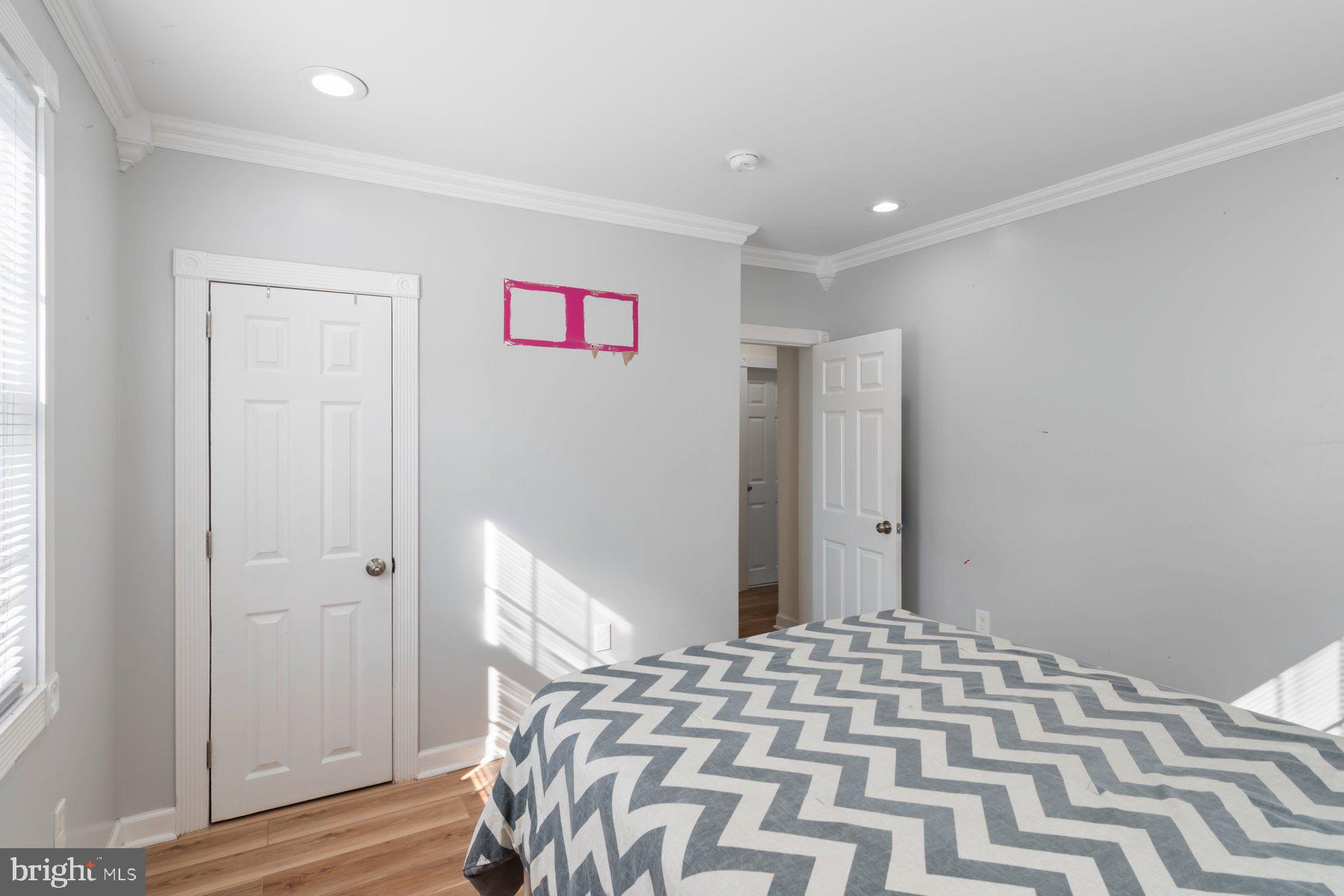 ROCKAWAY BEACH - Residential