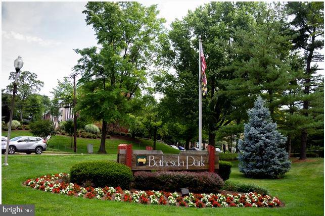 PARKSIDE CONDOMINIUMS - Residential Lease