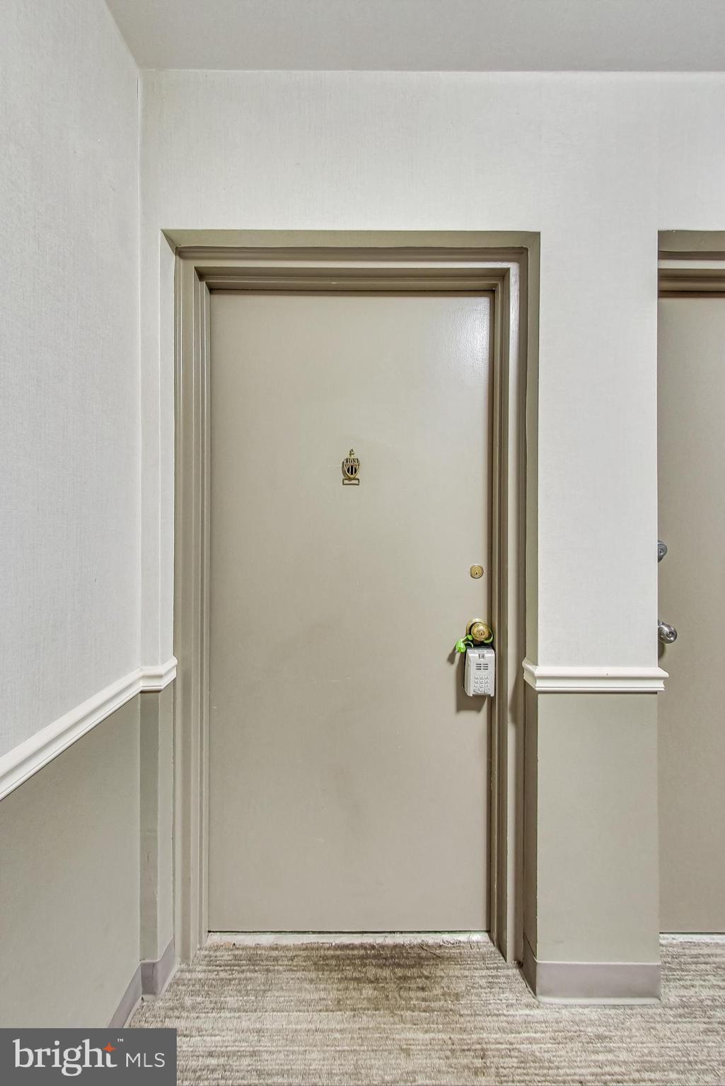 PARKSIDE CONDOMINIUMS - Residential Lease