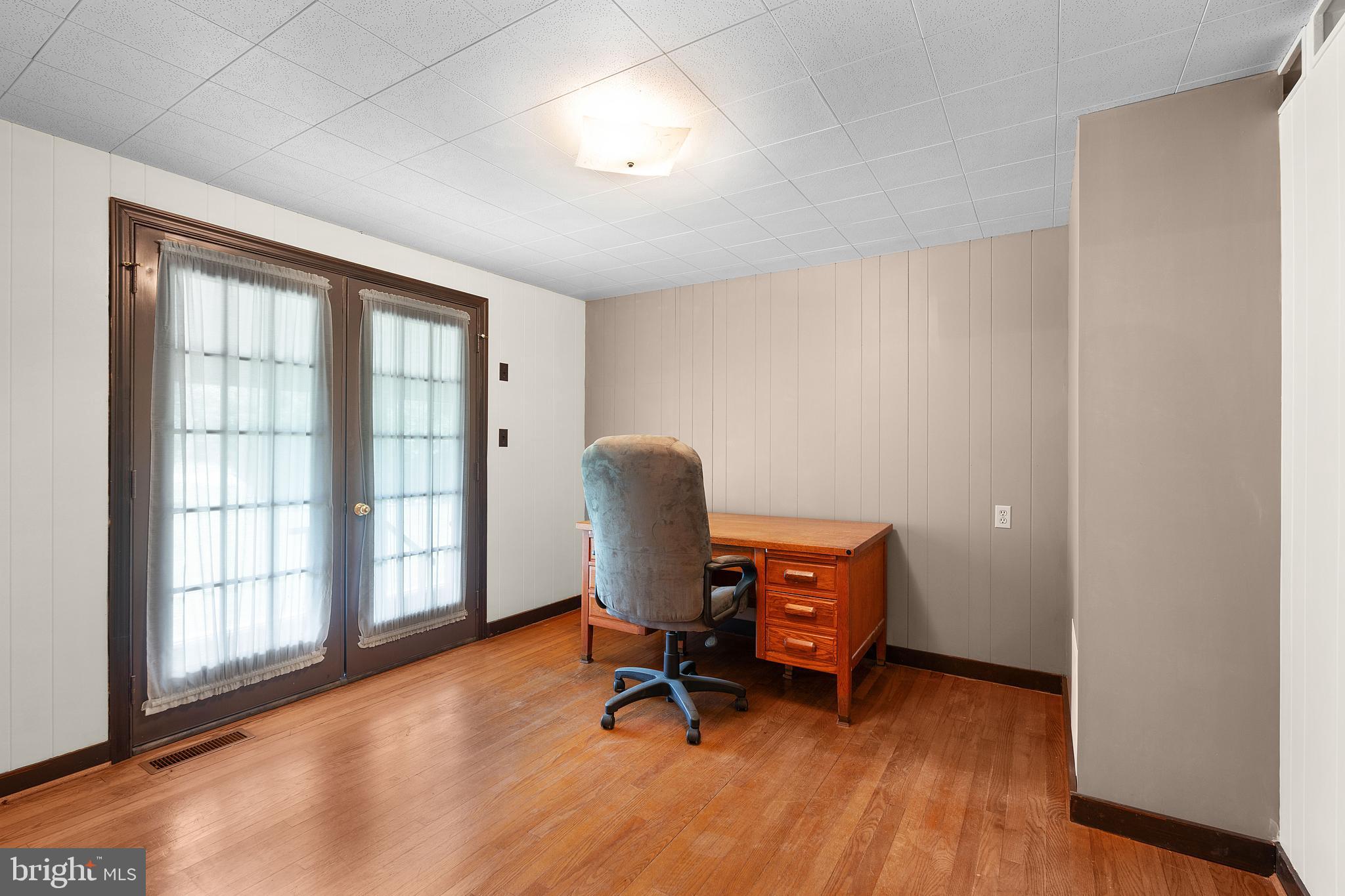 PEACOCK MANOR - Residential