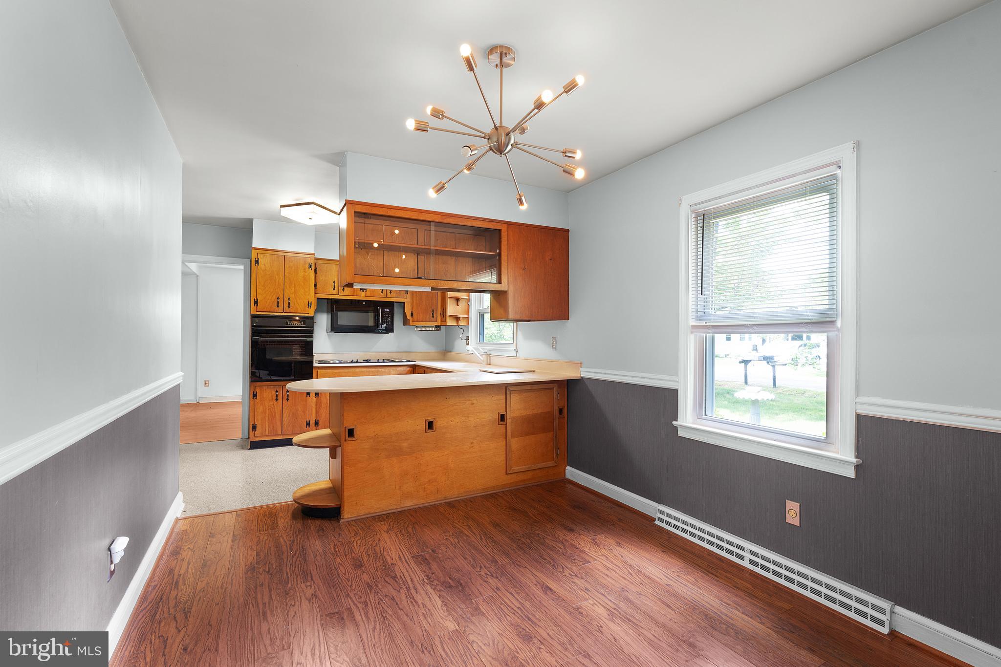 PEACOCK MANOR - Residential