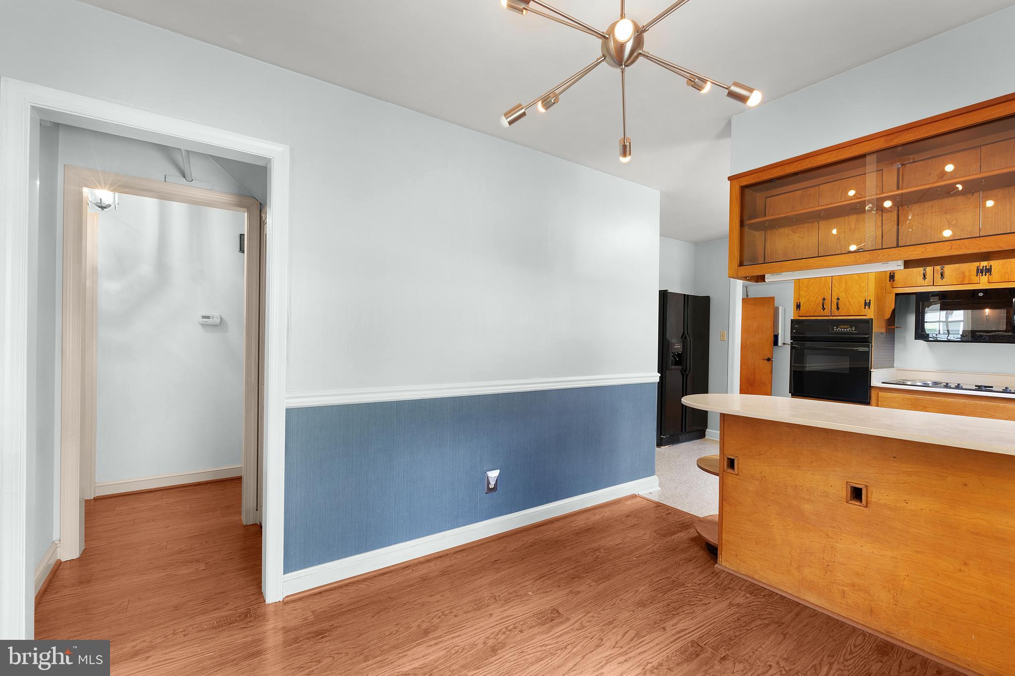 PEACOCK MANOR - Residential