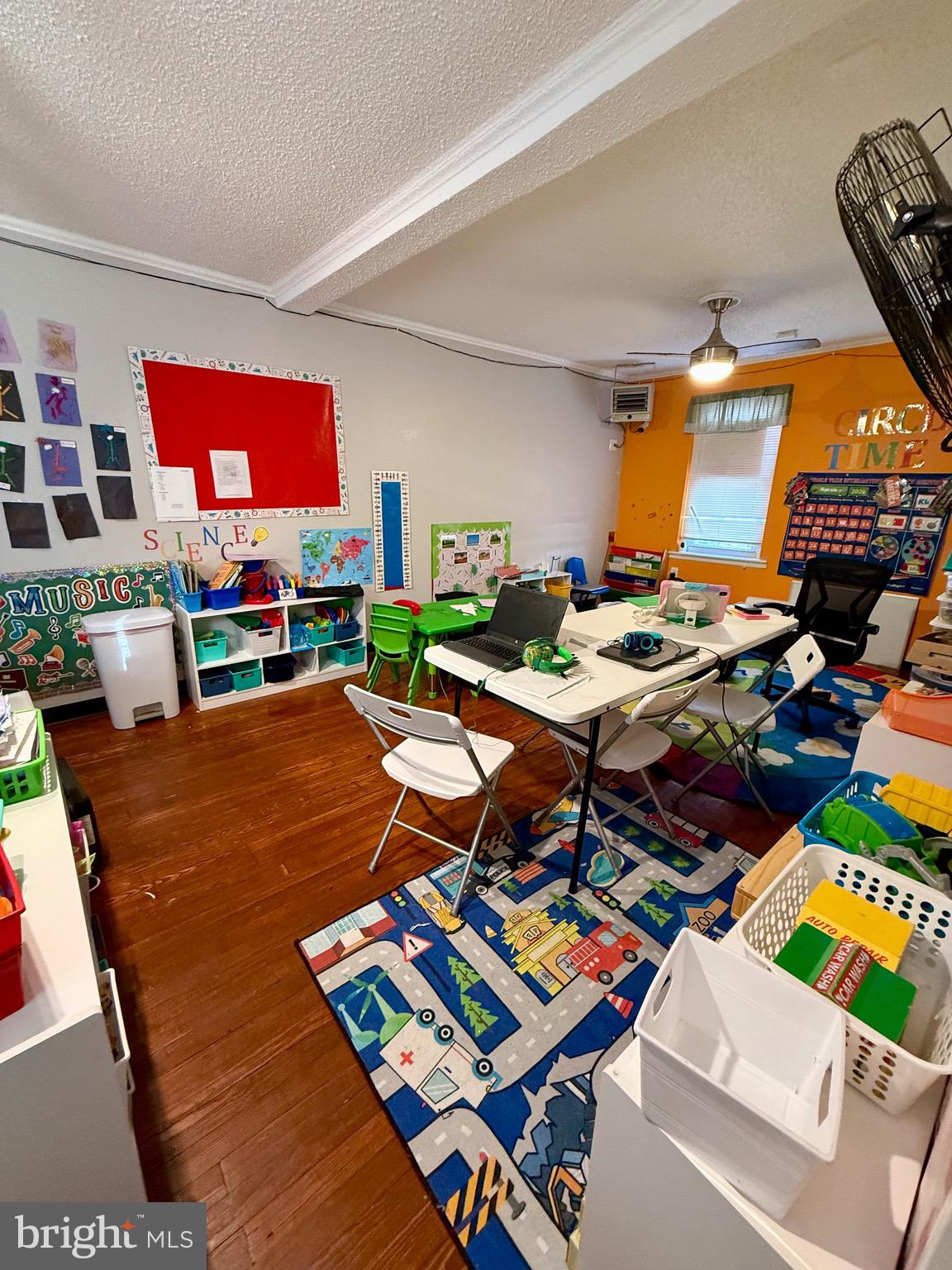 WISSINOMING - Commercial Sale