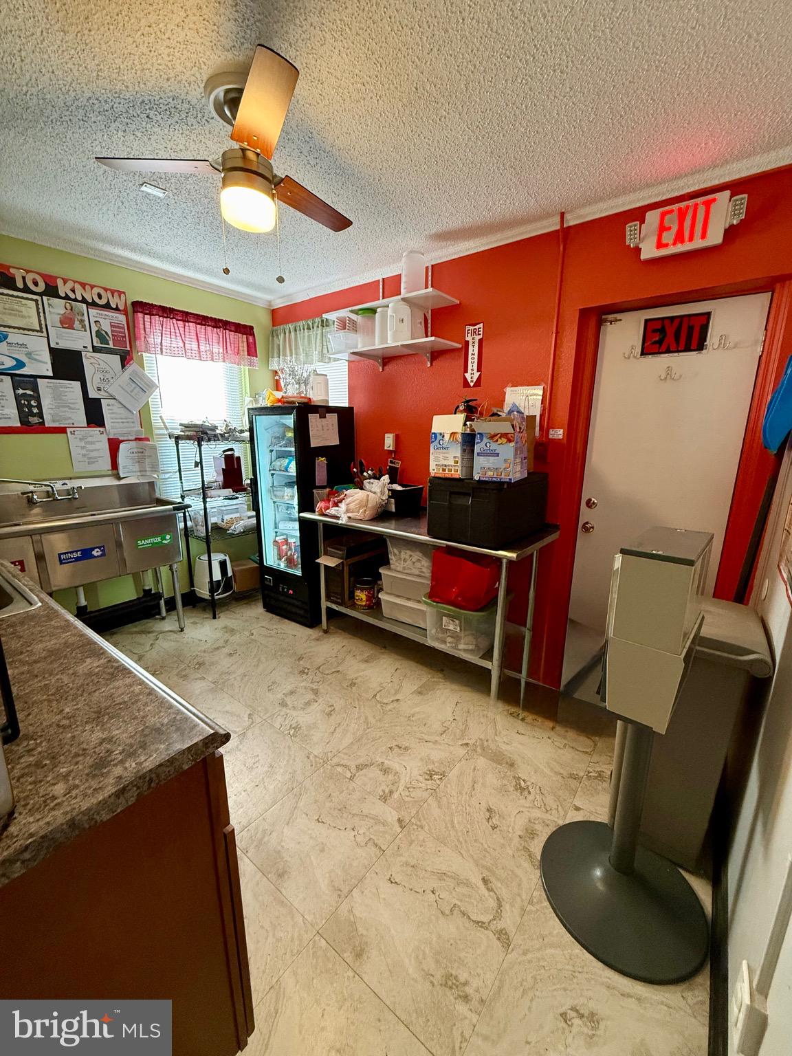 WISSINOMING - Commercial Sale