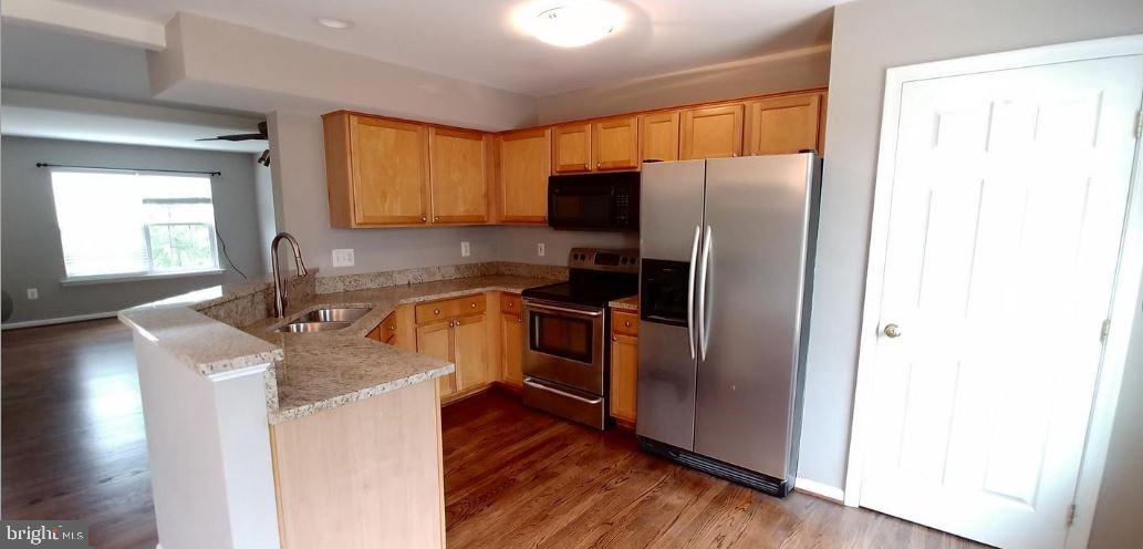 CROSSROADS VILLAGE - Residential Lease