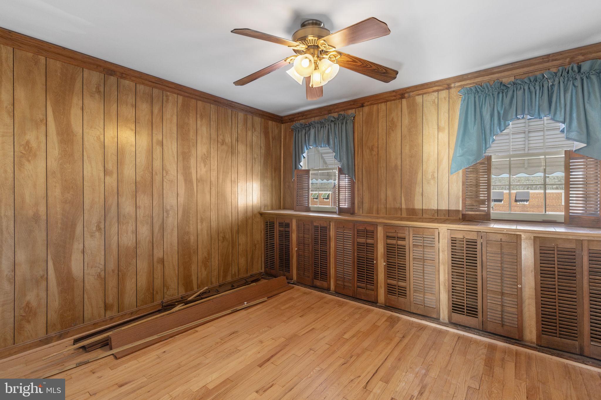 NORTHBROOK - Residential Lease