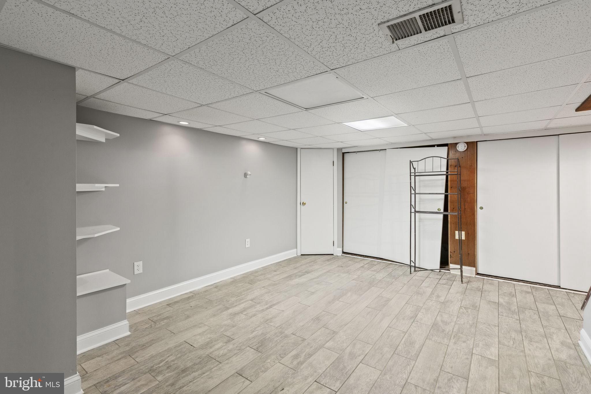 NORTHBROOK - Residential Lease