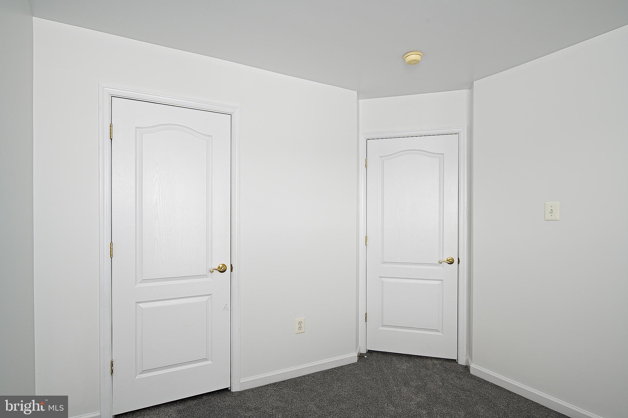 GOVERNORS GRANT - Residential Lease