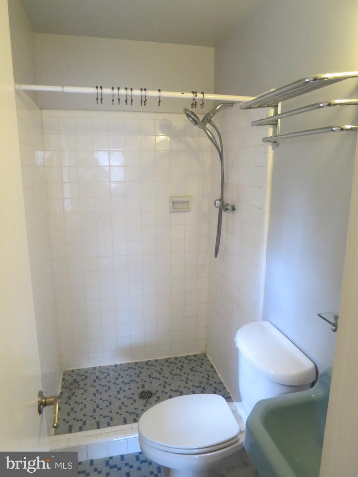 BRADMOOR - Residential Lease