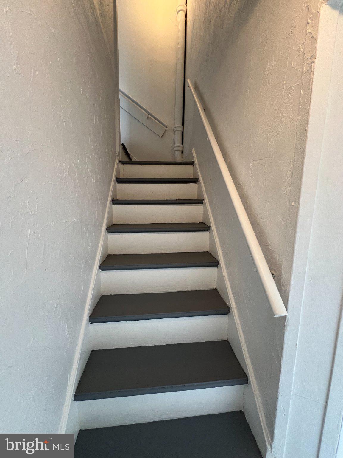 724 PARRY AVENUE B (2ND FLOOR)