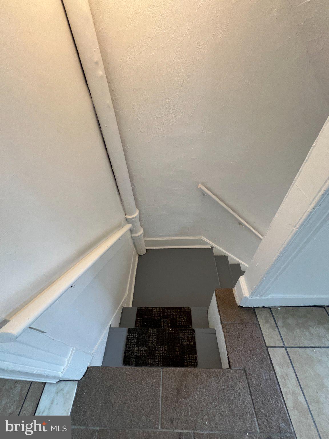 724 PARRY AVENUE B (2ND FLOOR)