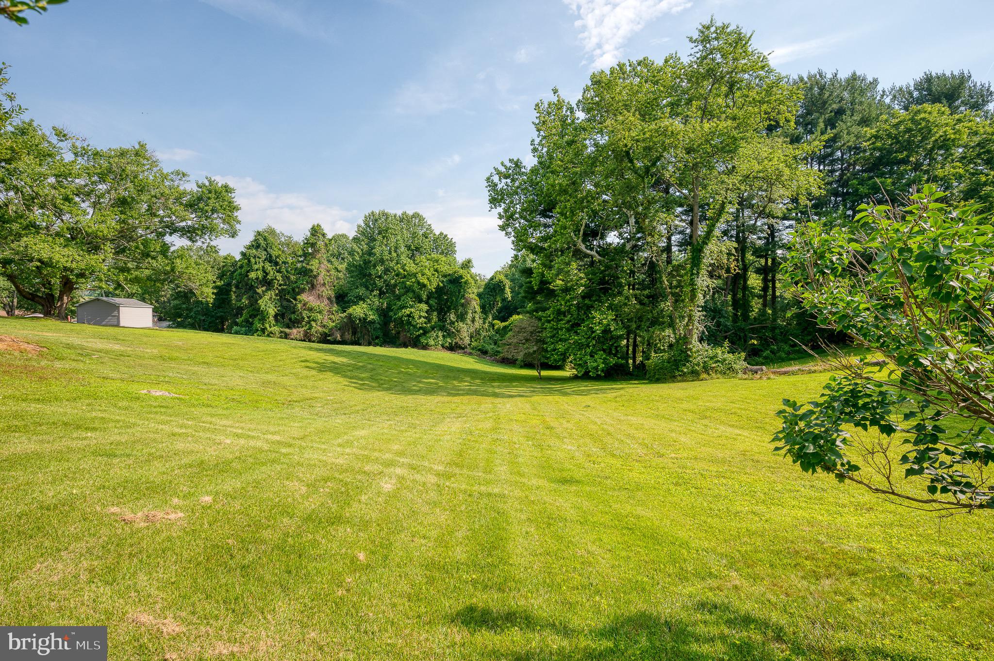 HIGH POINT MANOR - Residential