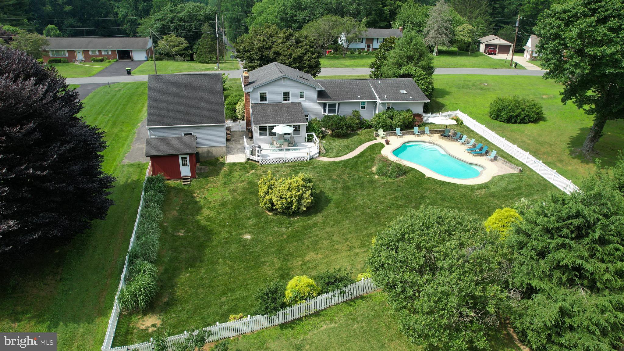 HIGH POINT MANOR - Residential