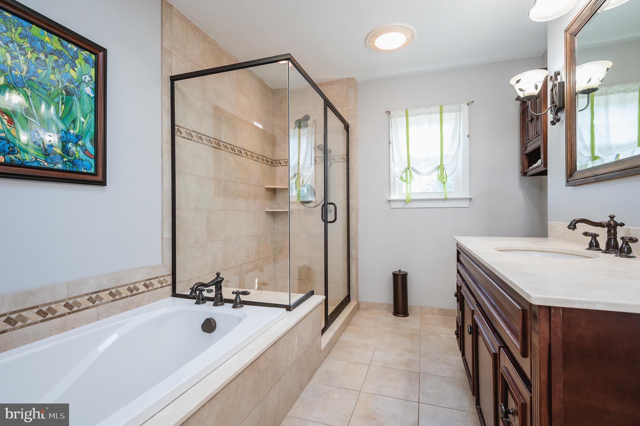 HIGH POINT MANOR - Residential