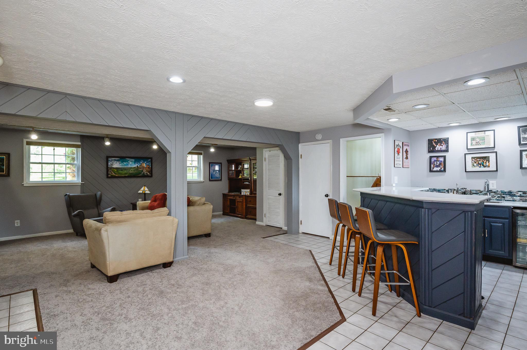 HIGH POINT MANOR - Residential