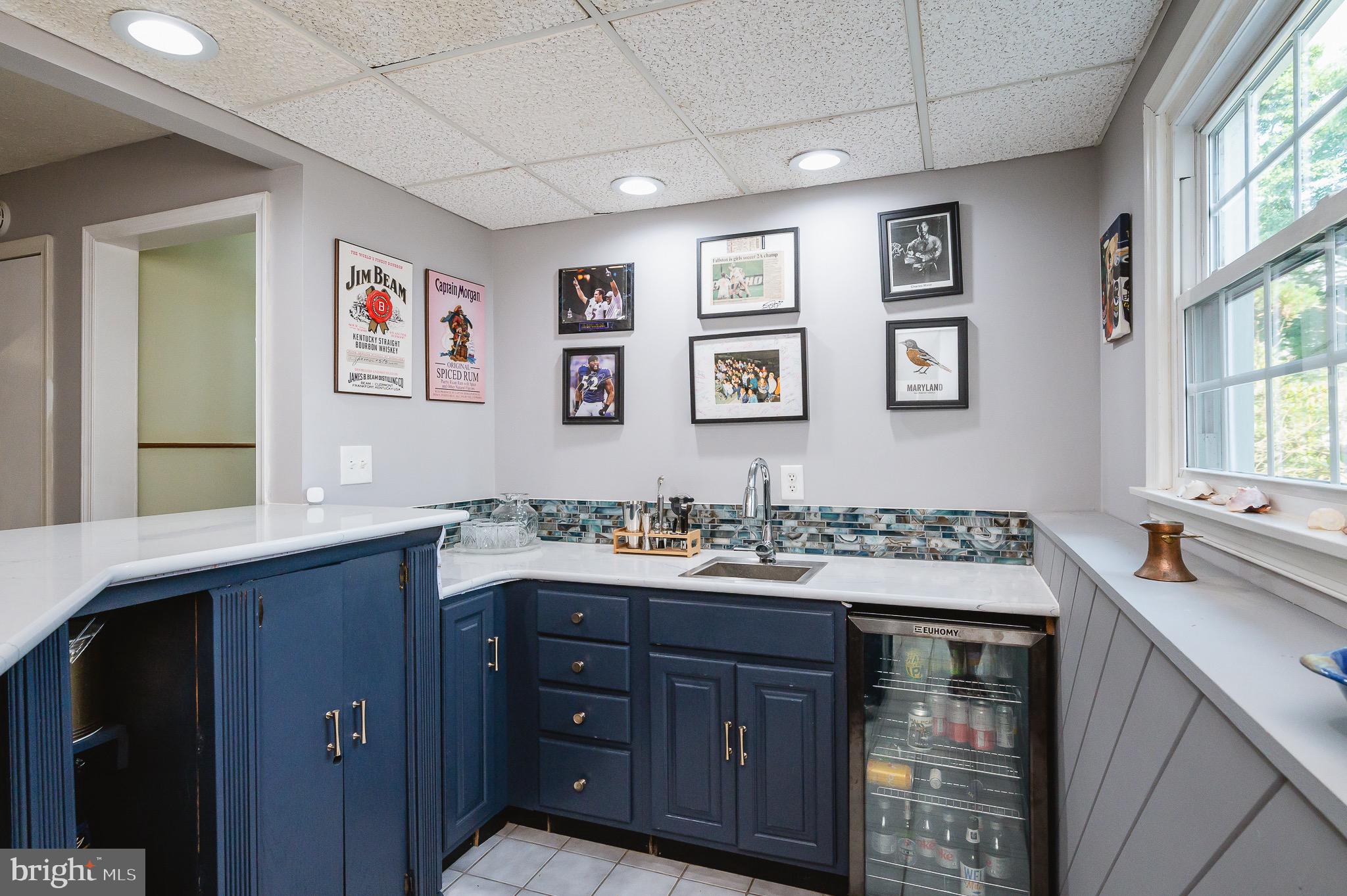 HIGH POINT MANOR - Residential