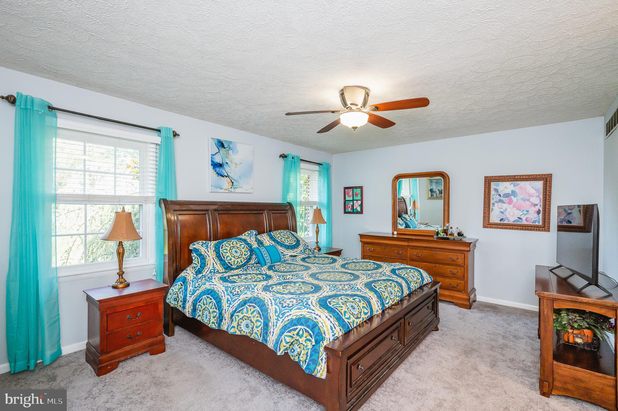 HIGH POINT MANOR - Residential