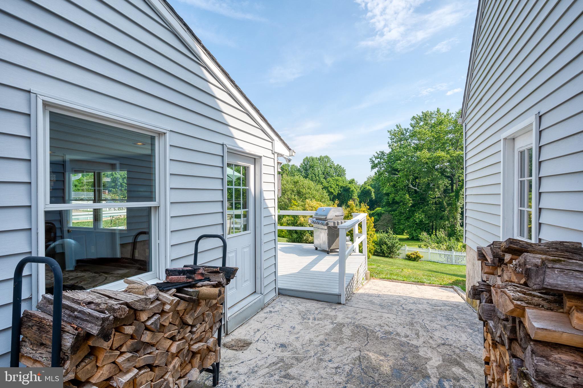 HIGH POINT MANOR - Residential