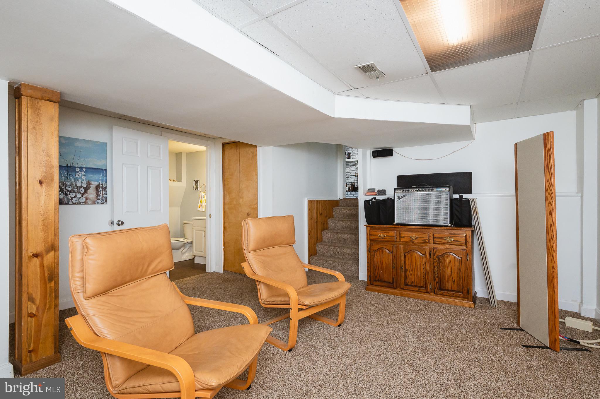 HIGH POINT MANOR - Residential