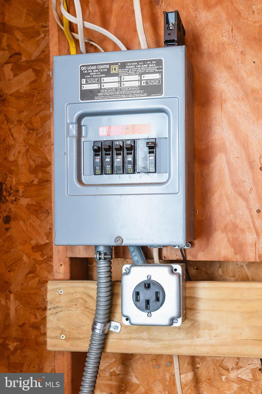 HIGH POINT MANOR - Residential