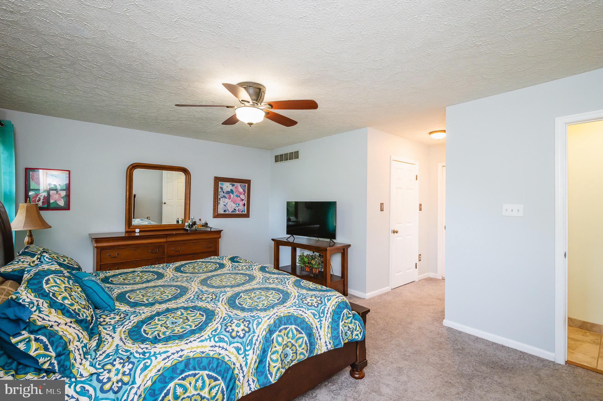 HIGH POINT MANOR - Residential