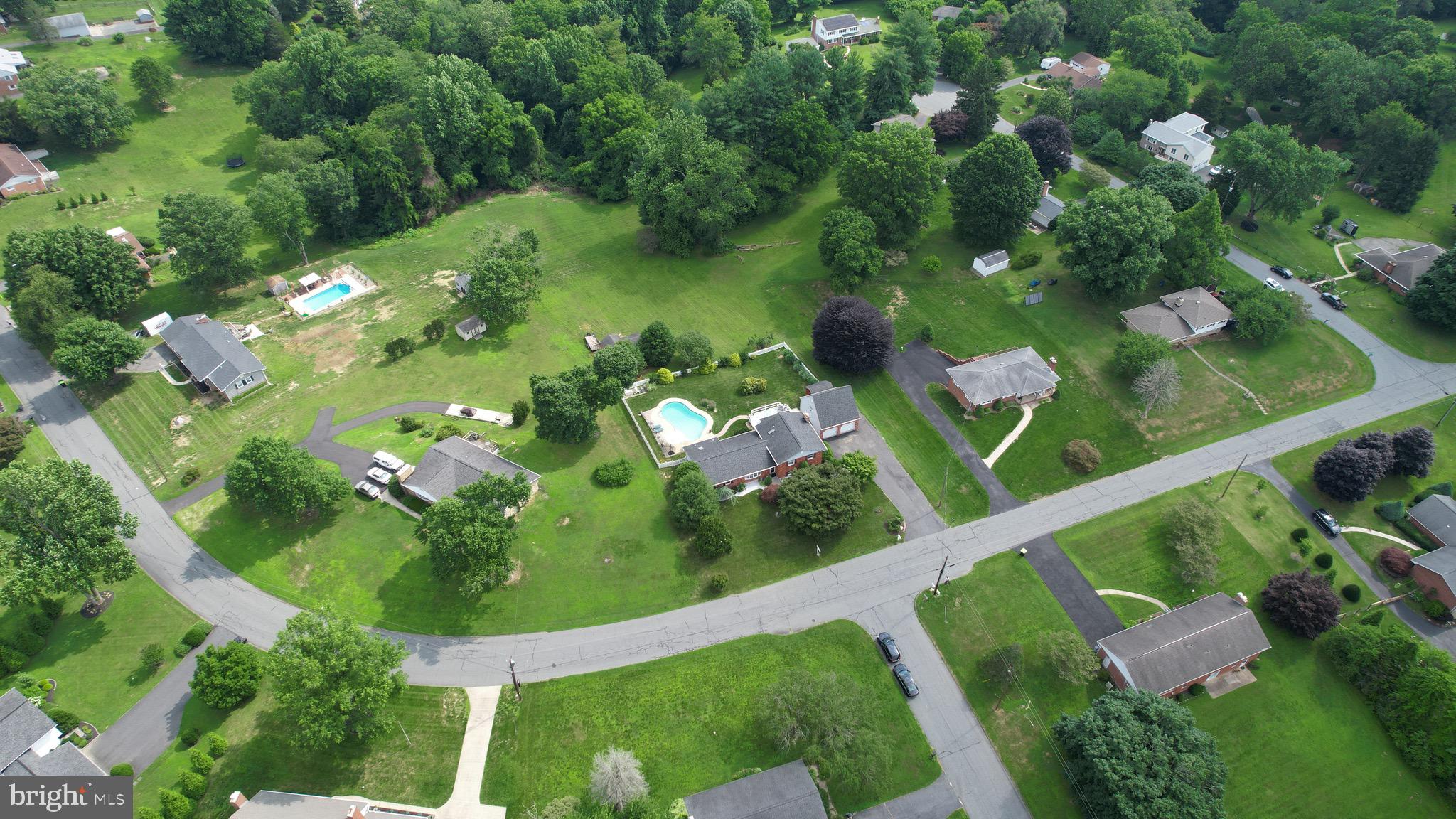 HIGH POINT MANOR - Residential