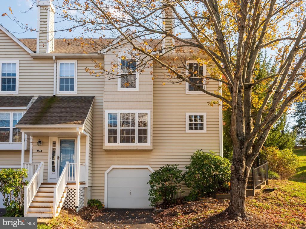 Photo of 913 Harbour Ridge Lane, DOWNINGTOWN, PA 19335 (MLS # PACT2115844)