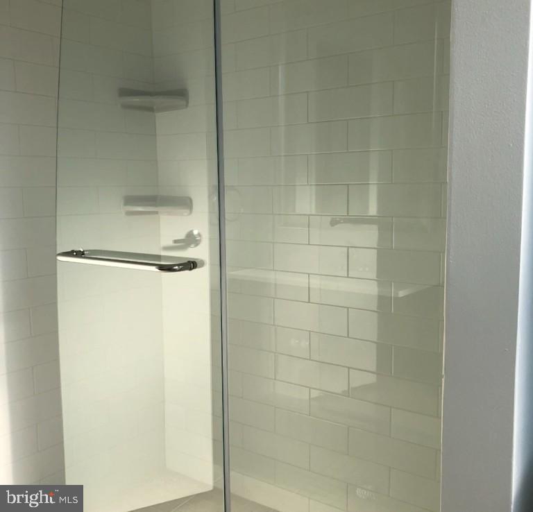 FAIRMOUNT - Residential Lease