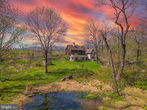 45 SHOOTZ HOLLOW ROAD HUNTLY VA 22640