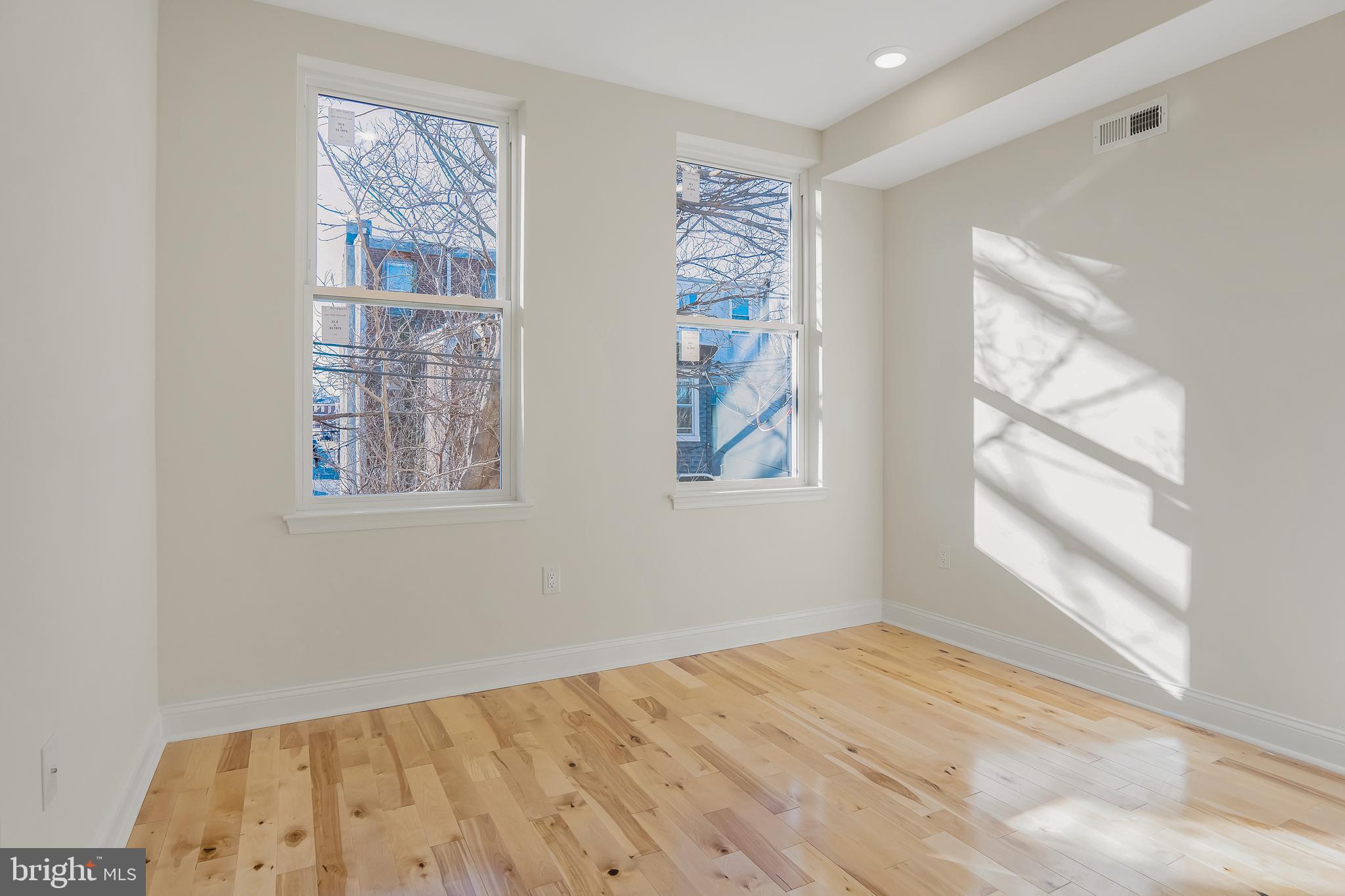 MANTUA - Residential