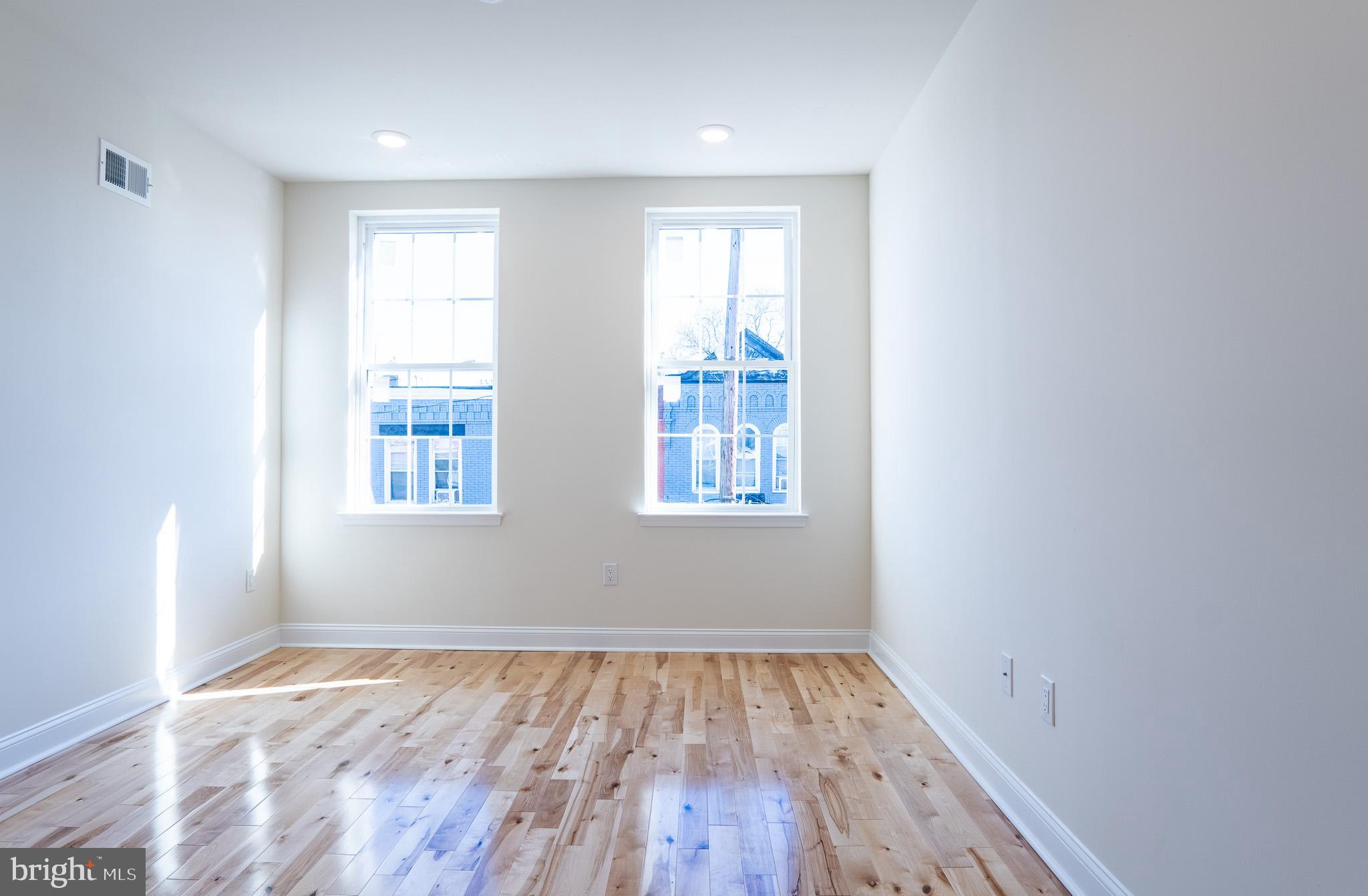 MANTUA - Residential