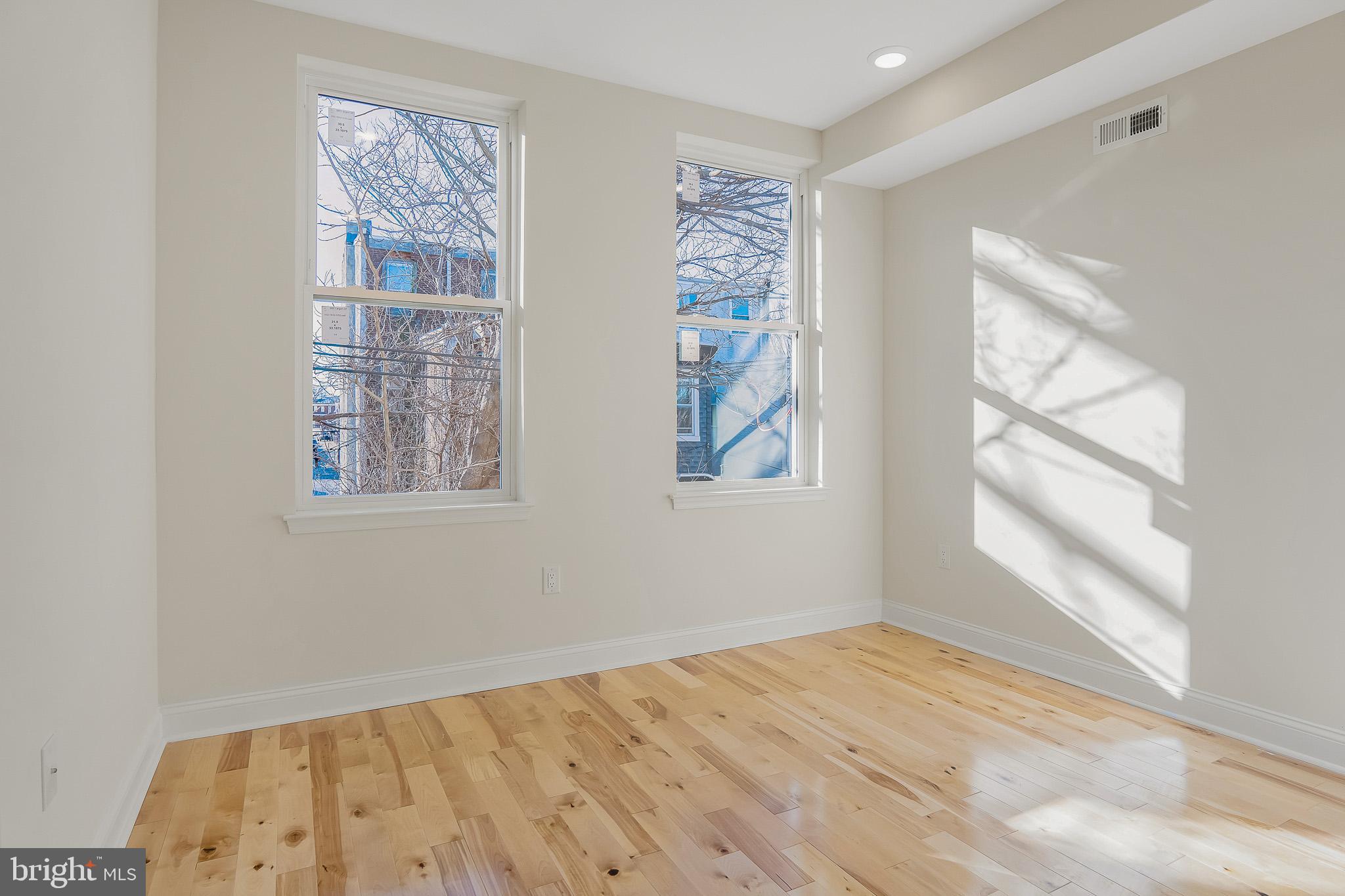 MANTUA - Residential