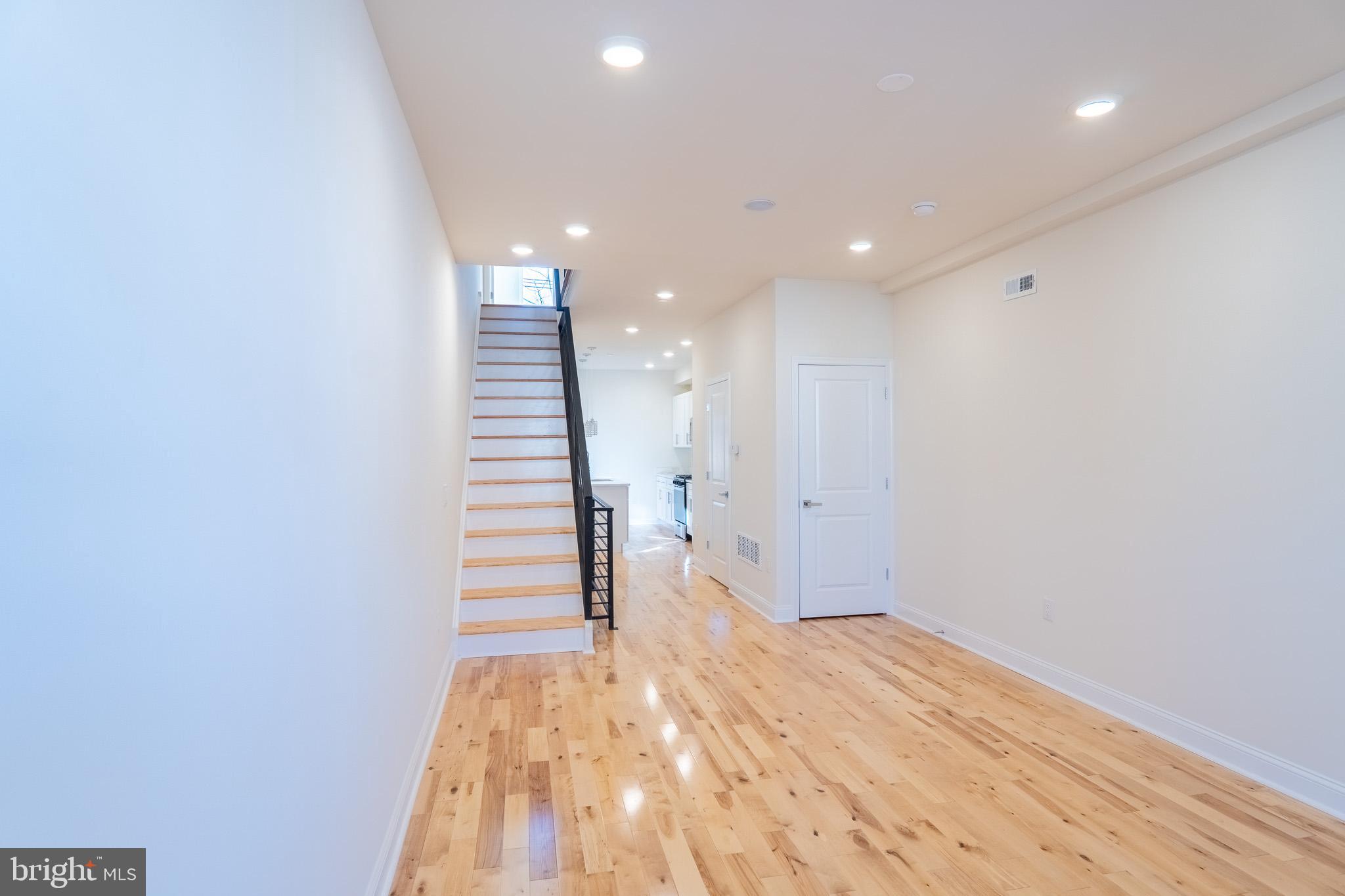 MANTUA - Residential