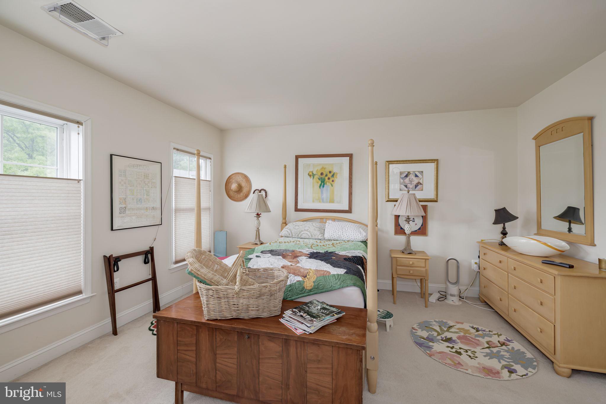 KINGSTOWNE - Residential