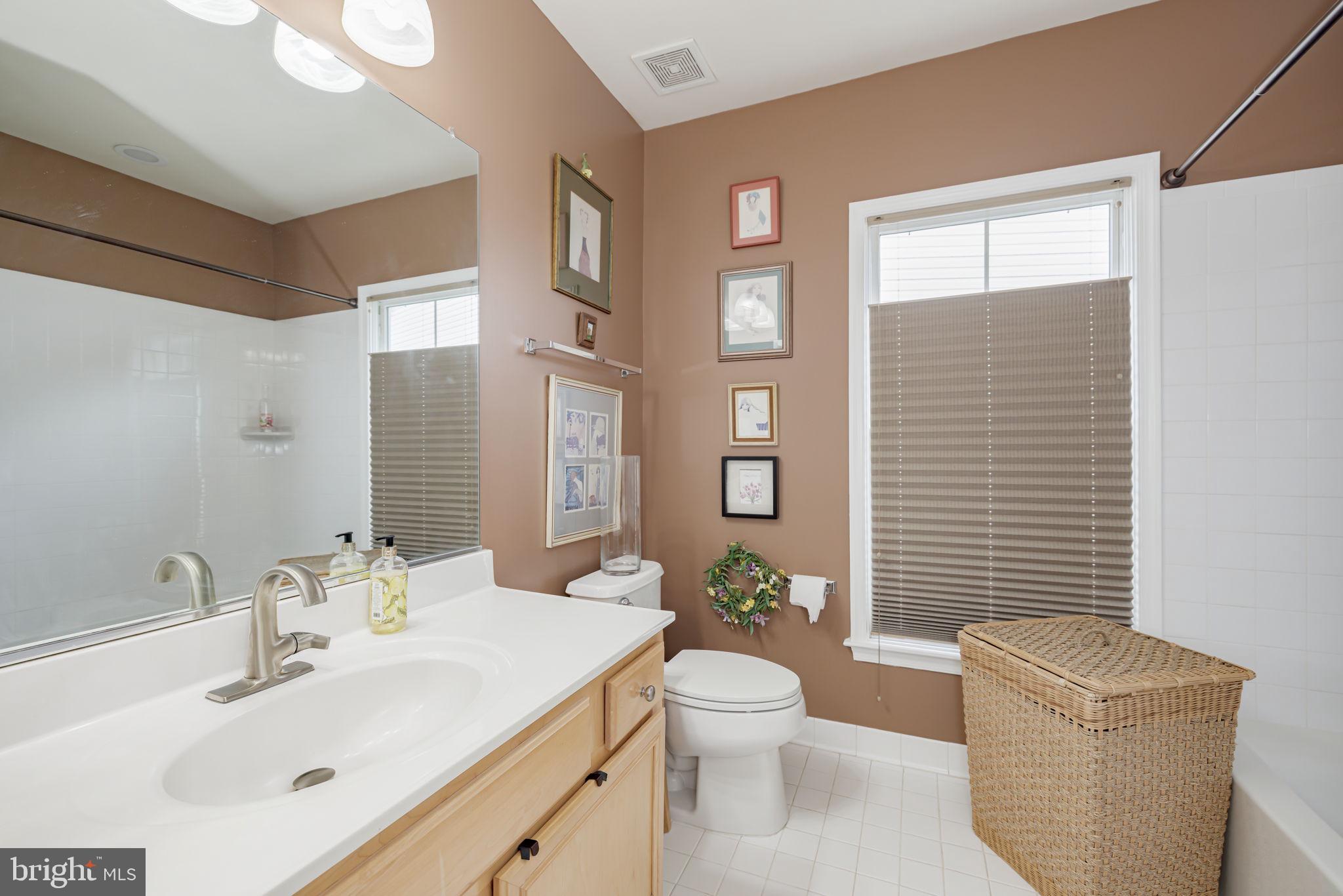 KINGSTOWNE - Residential