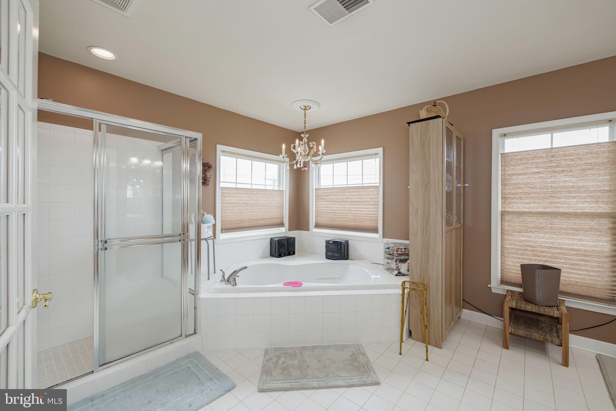 KINGSTOWNE - Residential