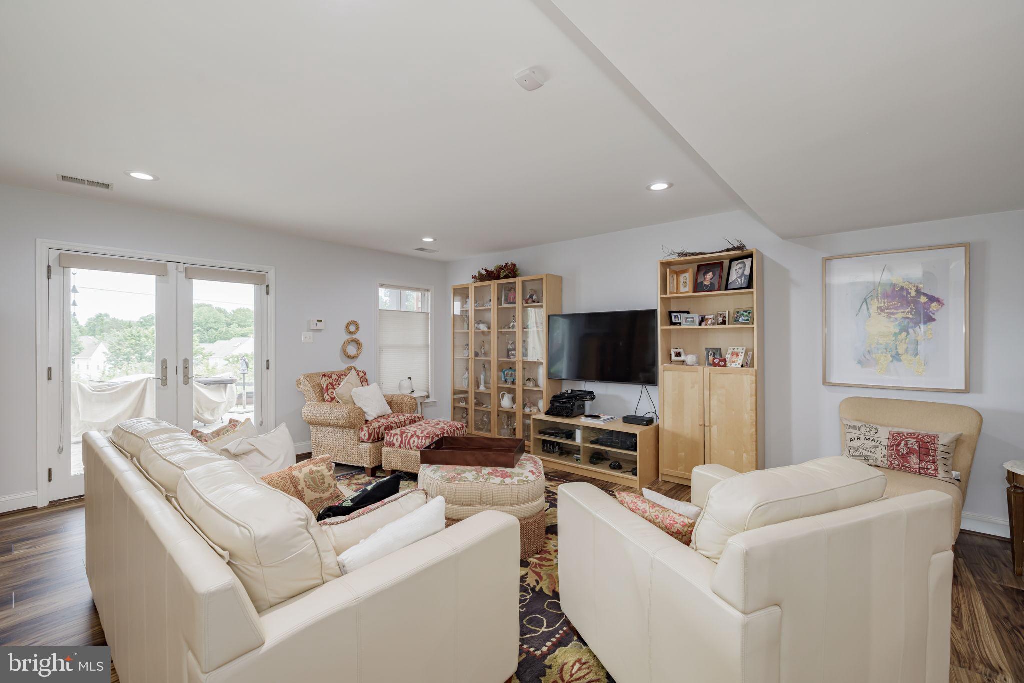 KINGSTOWNE - Residential