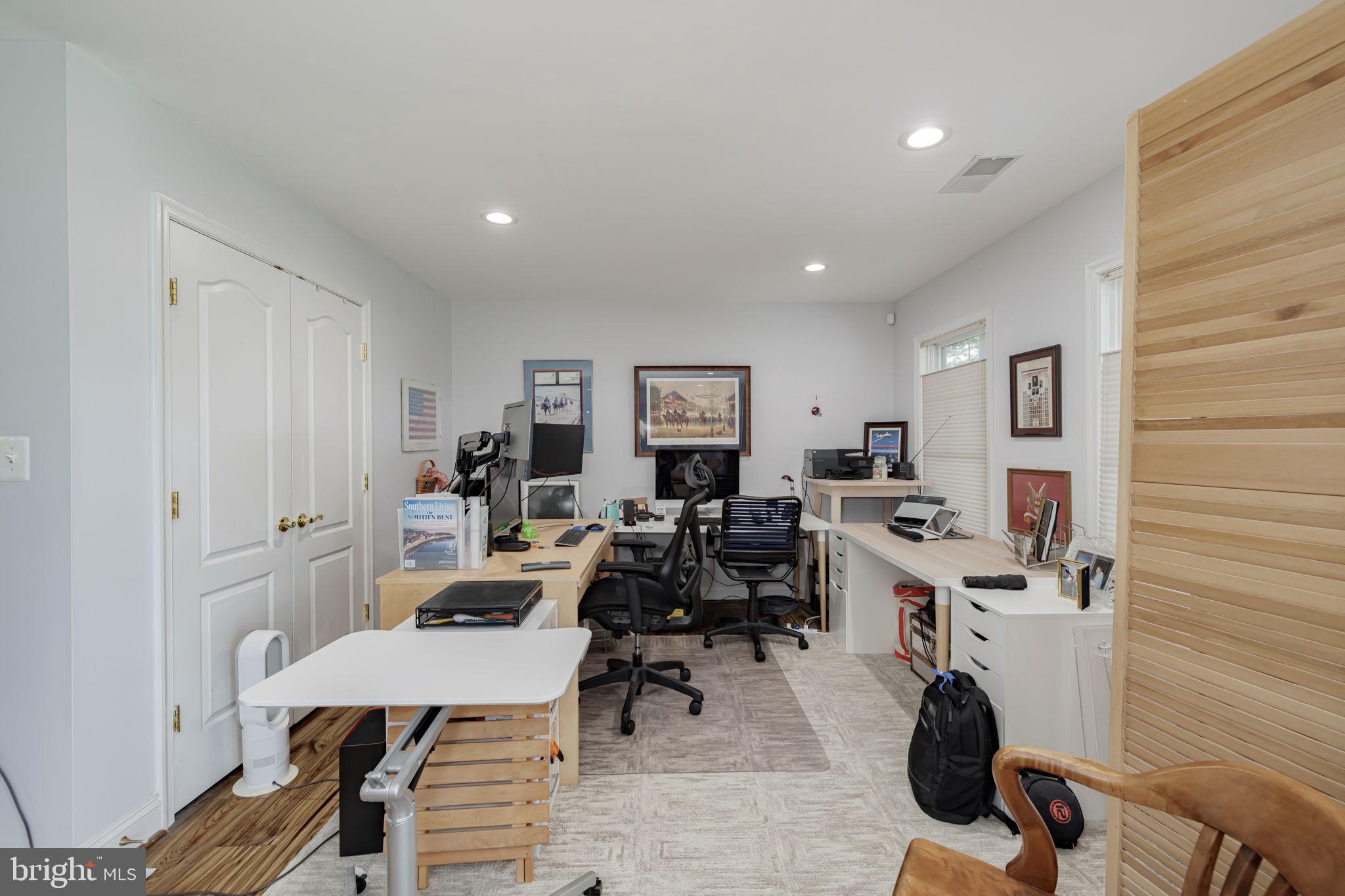 KINGSTOWNE - Residential