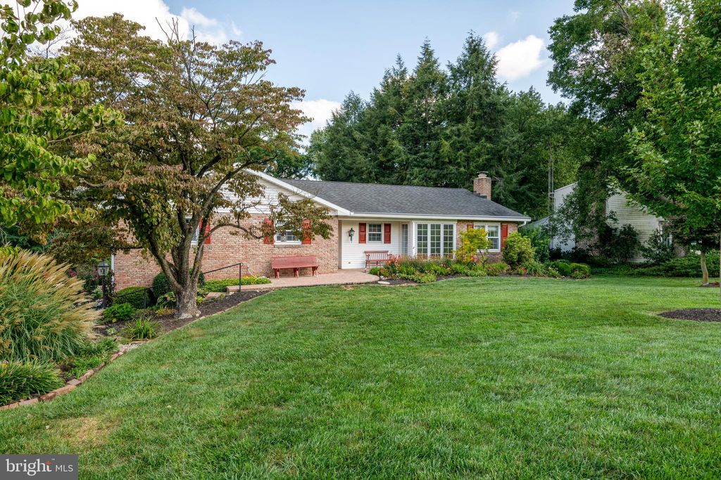 Photo of 1223 PENN GRANT RD, LANCASTER, PA 17602 (MLS # PALA2040634)