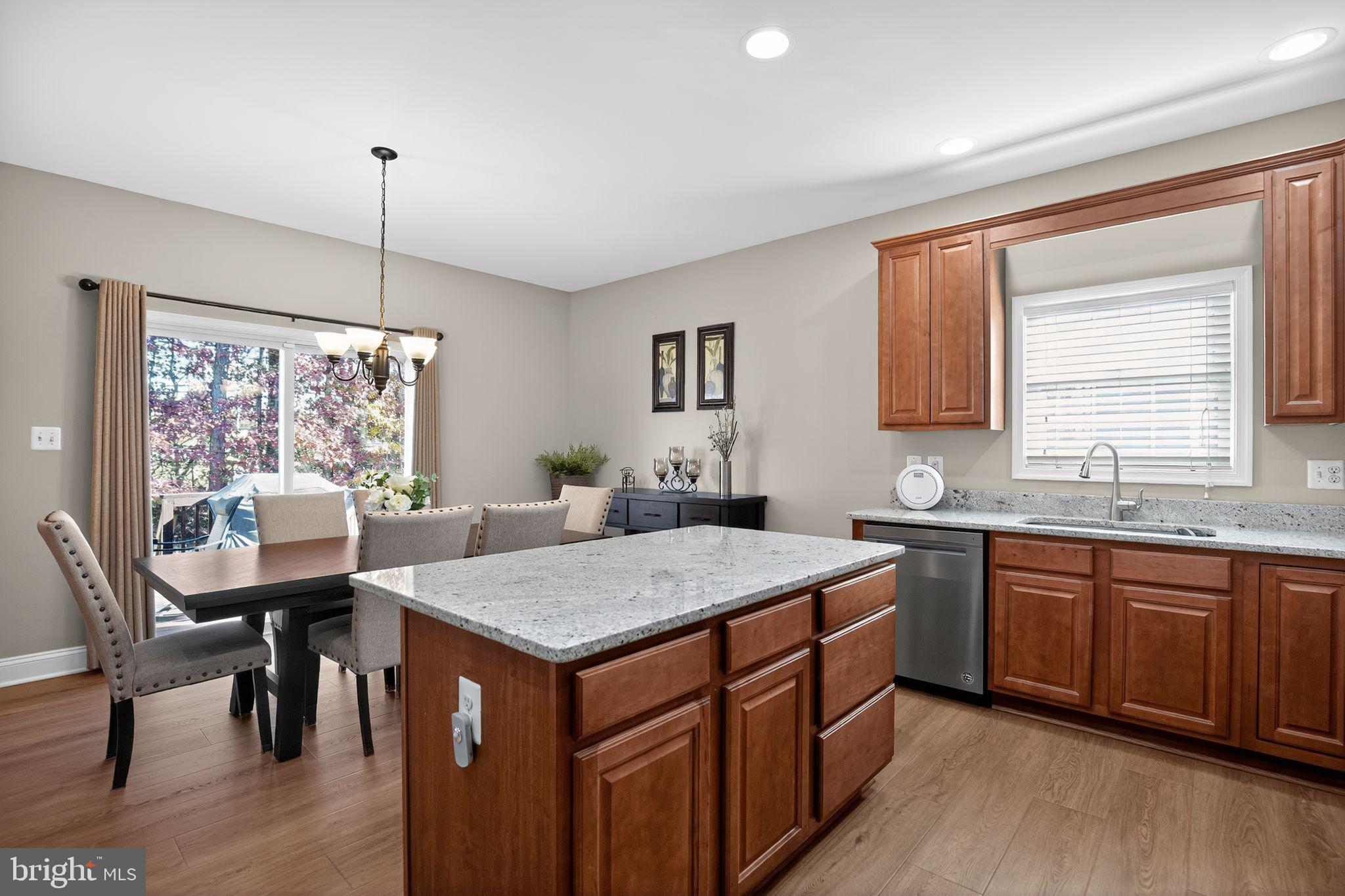 EMERALD HILLS - Residential