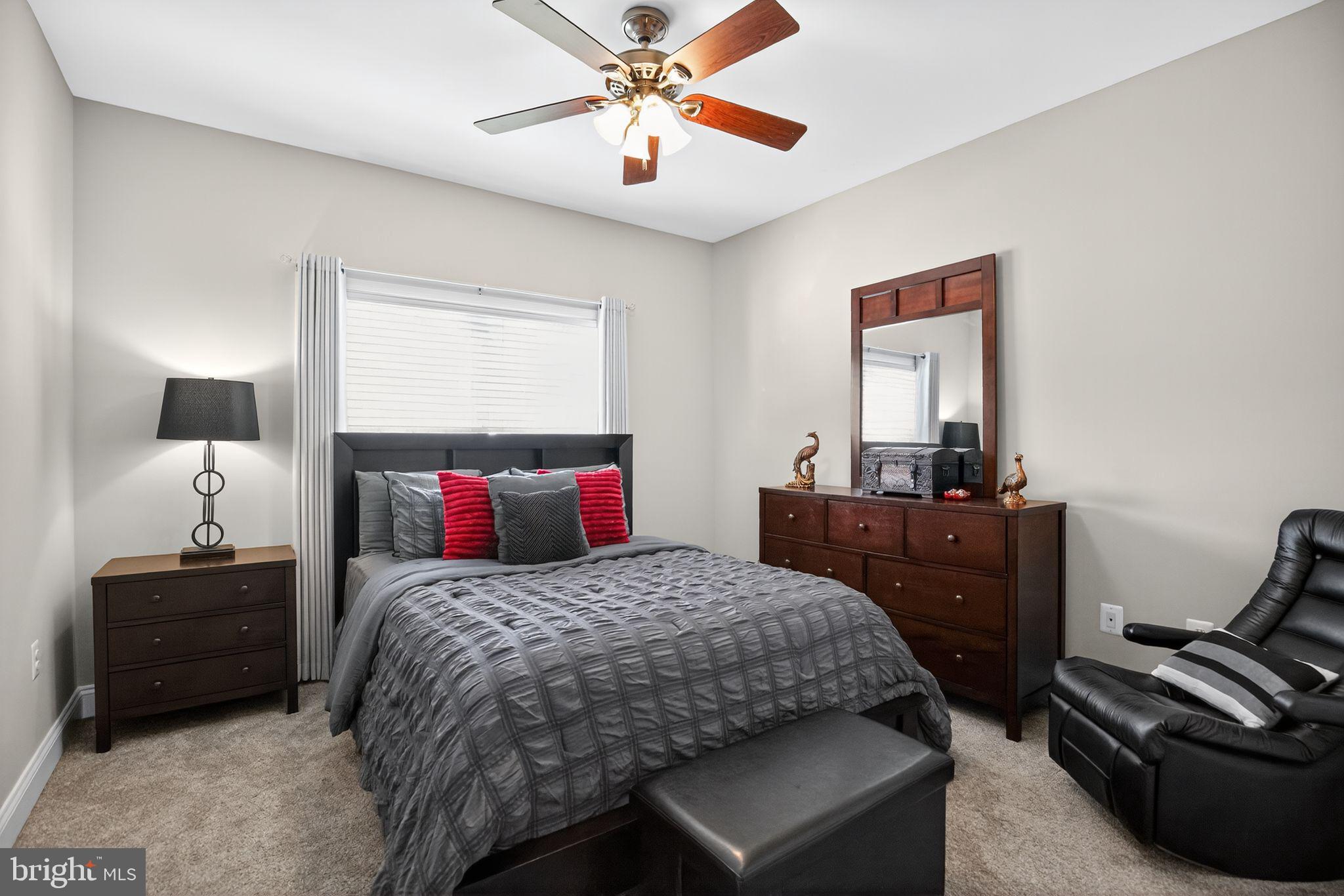 EMERALD HILLS - Residential