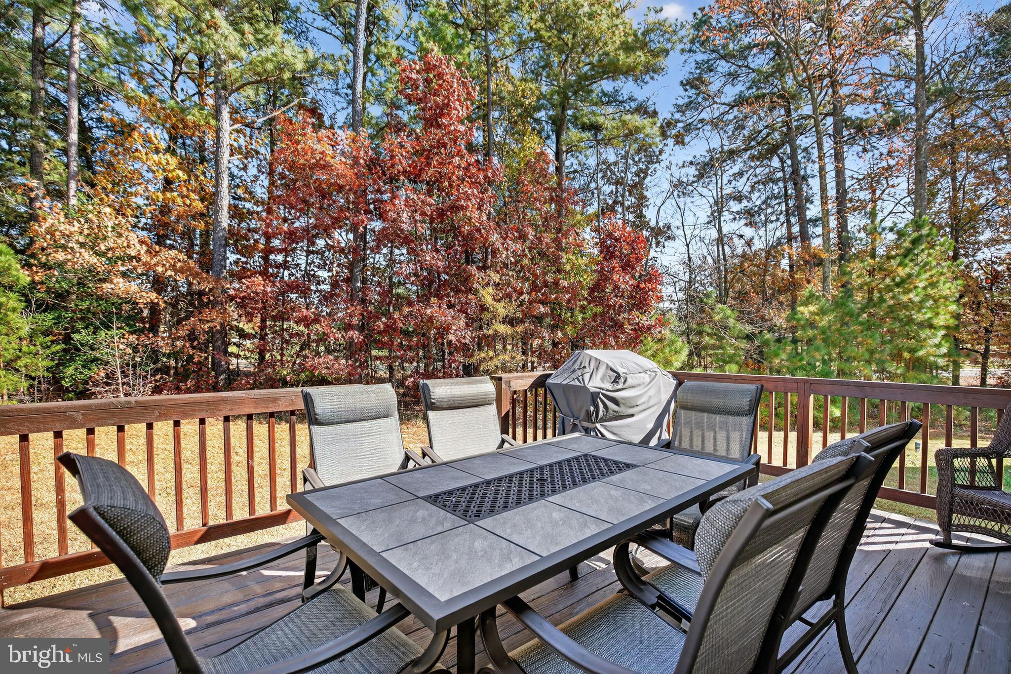 EMERALD HILLS - Residential