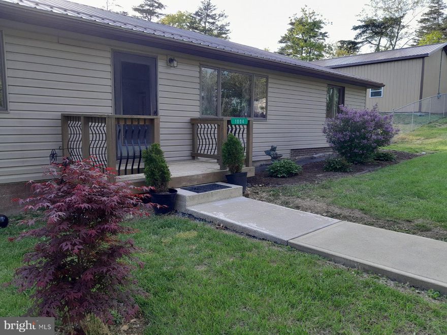 Don't miss out on this one ! Three bedrooms with two full bathrooms!  ! Laundry on main floor , updated kitchen! large rear deck , fenced in yard! Plenty of room in the basement for storage.