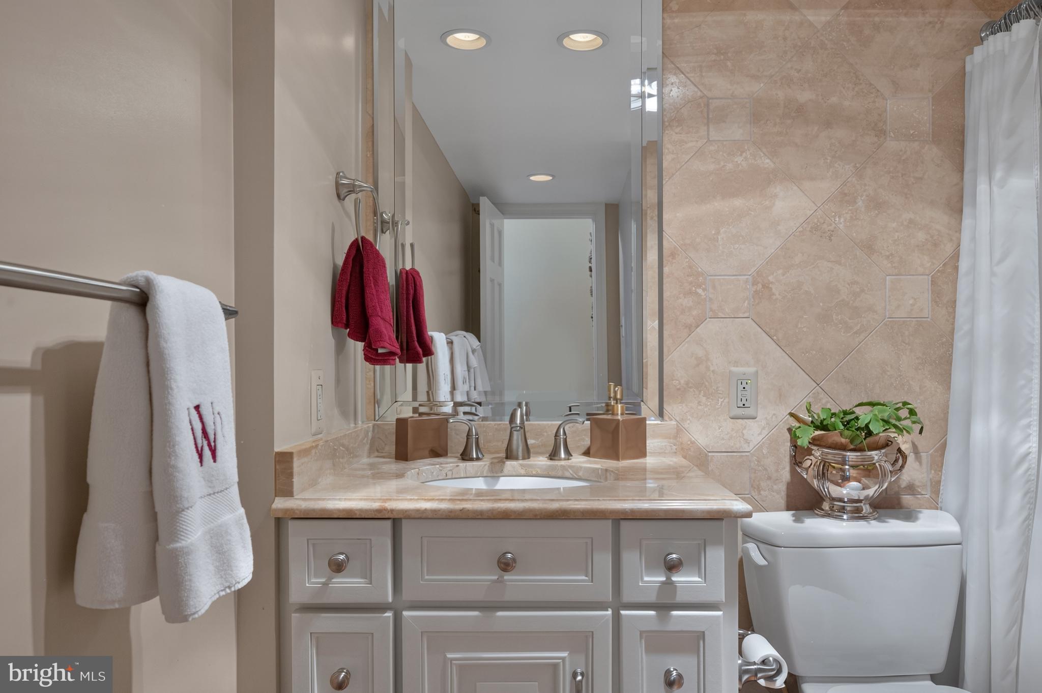 ALEXANDRIA HOUSE - Residential