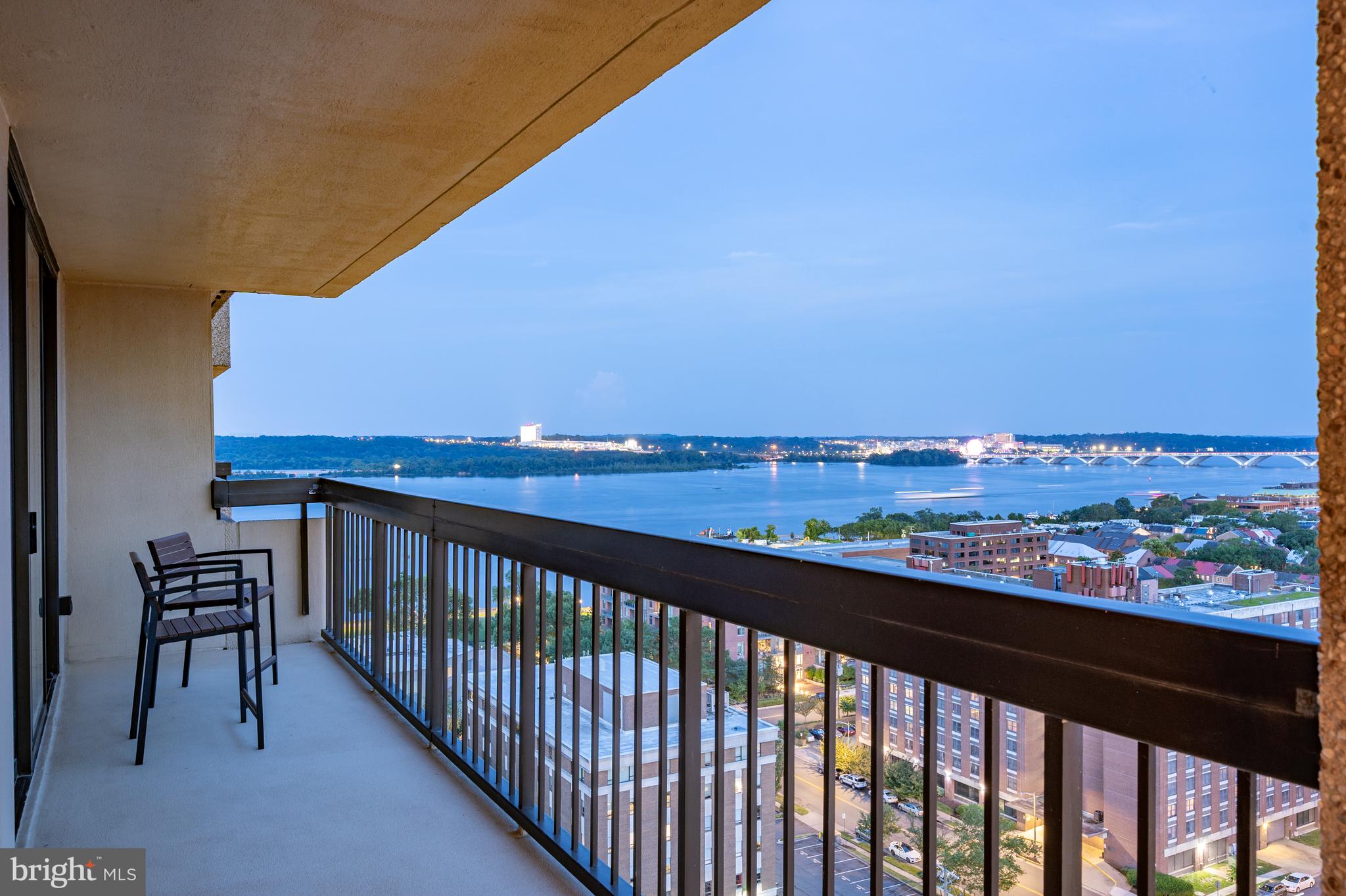 ALEXANDRIA HOUSE - Residential