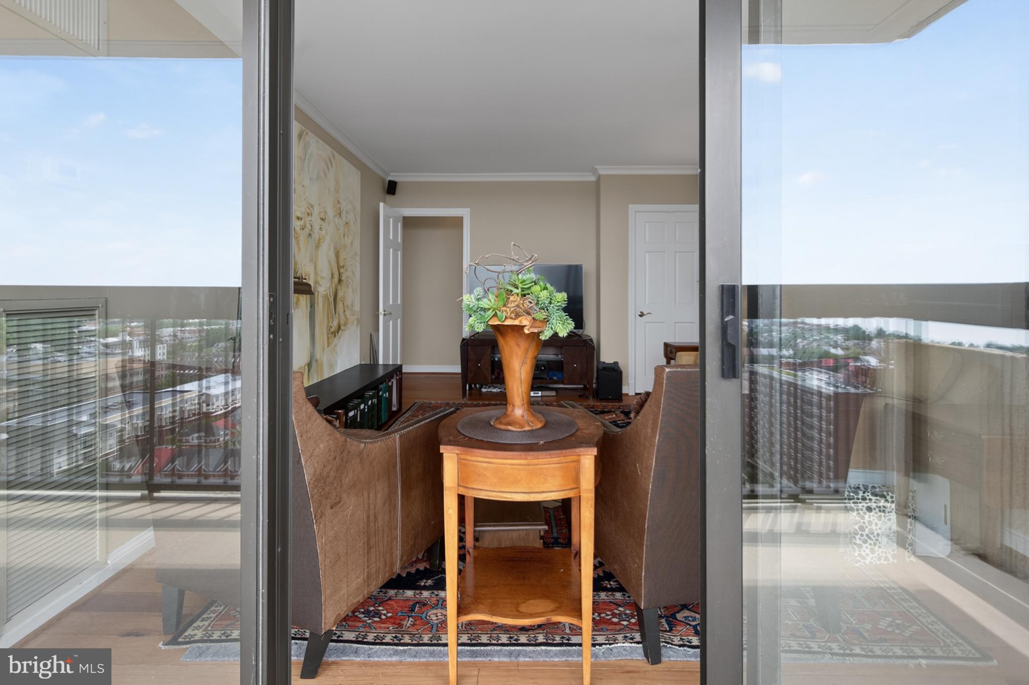 ALEXANDRIA HOUSE - Residential