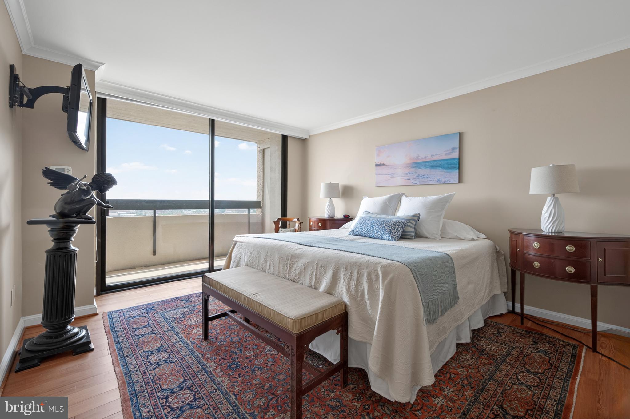 ALEXANDRIA HOUSE - Residential