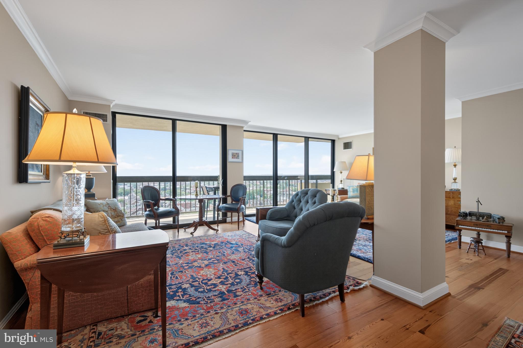 ALEXANDRIA HOUSE - Residential