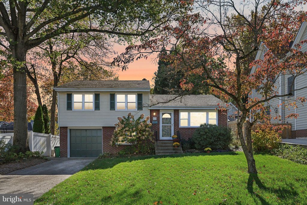 Photo of 412 E Summit Avenue, HADDONFIELD, NJ 08033 (MLS # NJCD2104822)